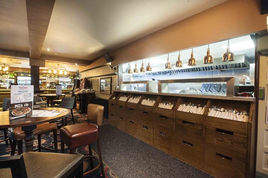 The Crown Hotel Wetherspoon ビッグルスウェイド エクステリア 写真